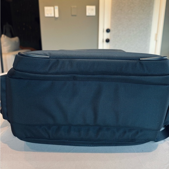 Briggs & Riley Navy/Black Large Cargo Backpack Lifetime Guarantee | NWOT - Picture 5 of 16